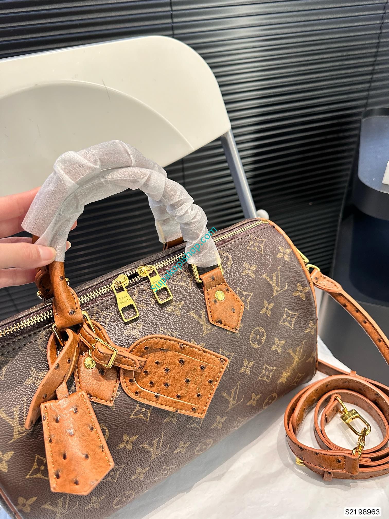 ルイヴィトン Lv X Nigo Keepallショルダーバッグ 大容量 A28049