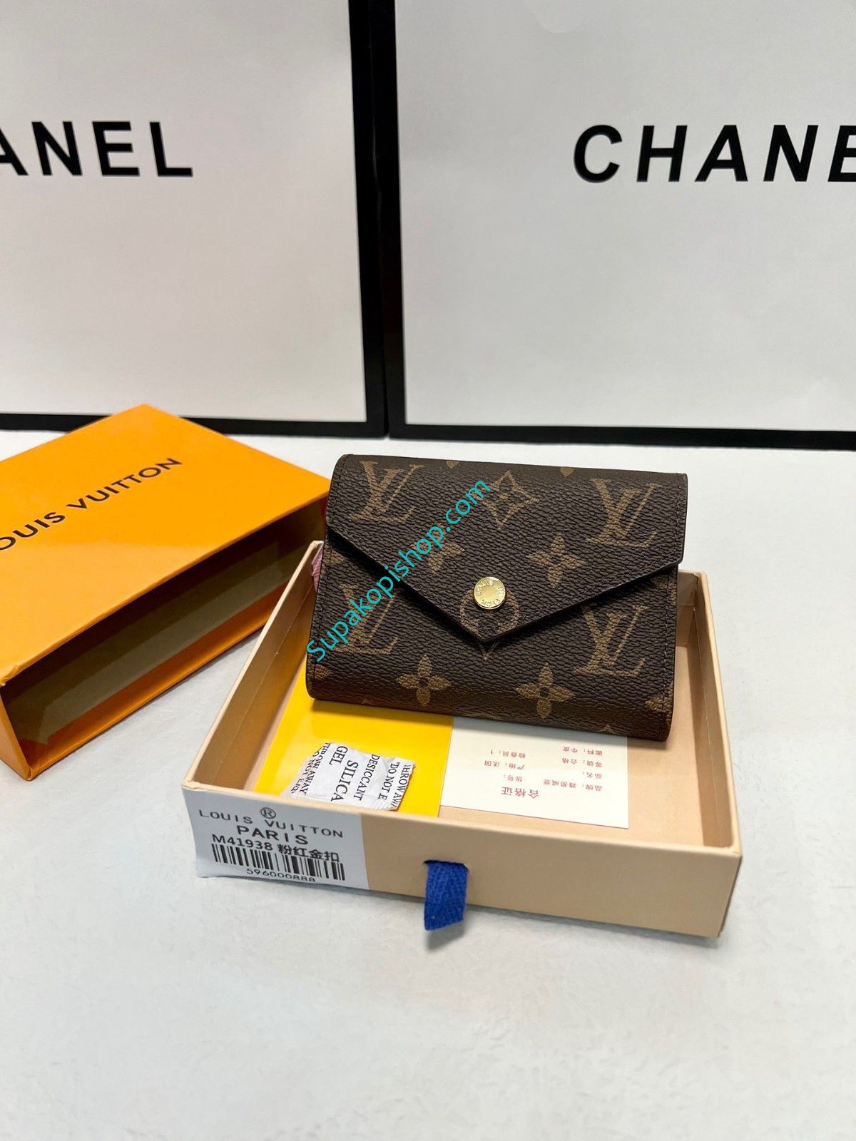 LV x YK Victorine 短財布 おしゃれ A27758