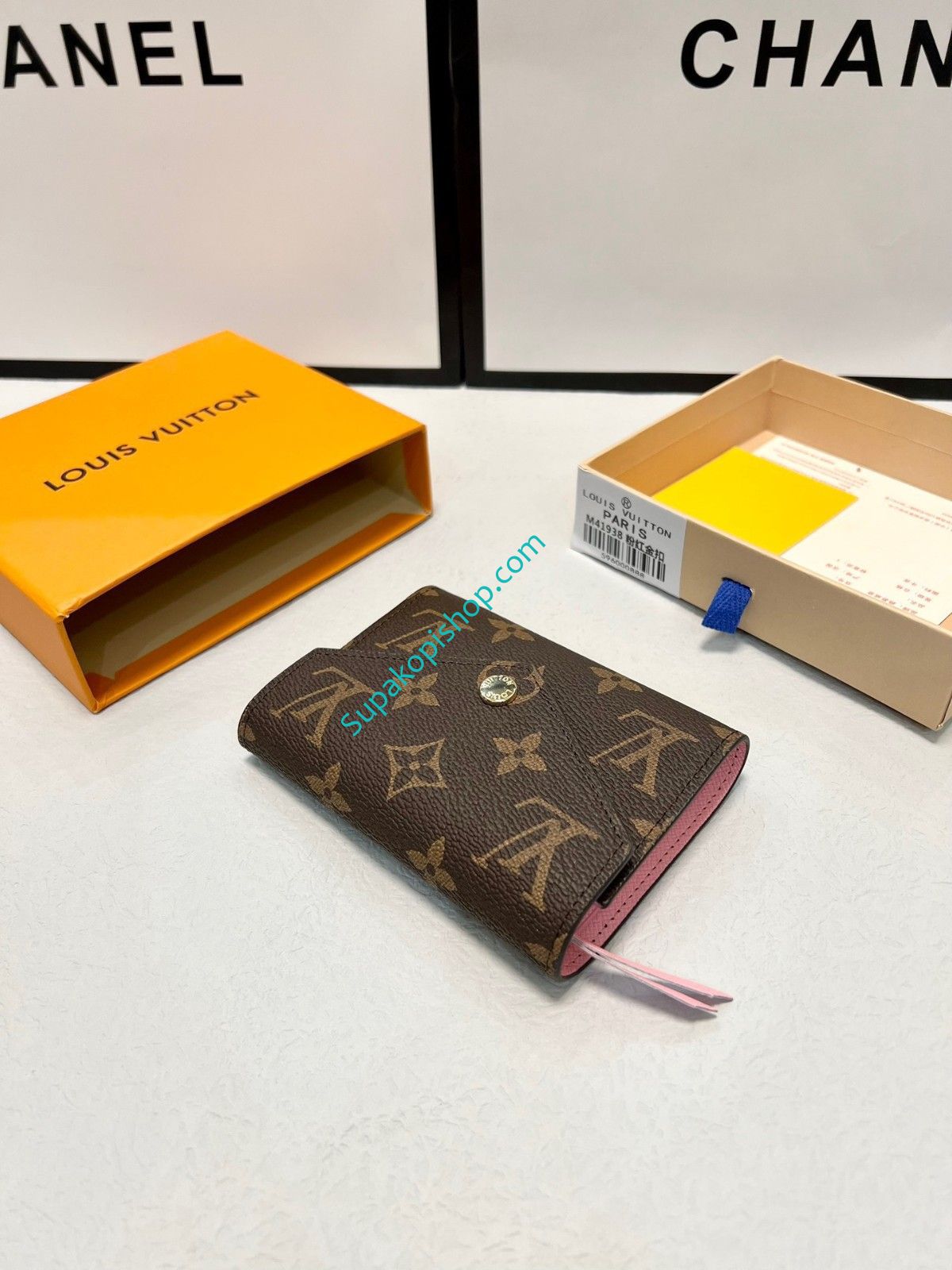 LV x YK Victorine 短財布 おしゃれ A27758