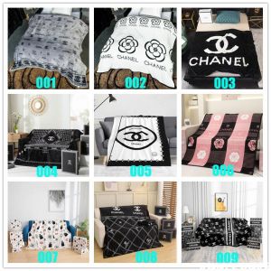 シャネル 毛布 ブランケット 大判 ブランド CHANEL ひざ掛け エアコン毛布 多用途 膝掛け 掛け毛 布 ひざかけ 暖かい 150*200cm 送料無料