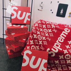 シュプリーム&LVコラボ ブランケット 毛布 柔らか SUPREME ブランド 冬秋 掛け寝具 モノグラム 梨花さん愛用 ひざかけ ブランケット オフィス用