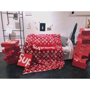 シュプリーム&LVコラボ ブランケット 毛布 柔らか SUPREME ブランド 冬秋 掛け寝具 モノグラム 梨花さん愛用 ひざかけ ブランケット オフィス用