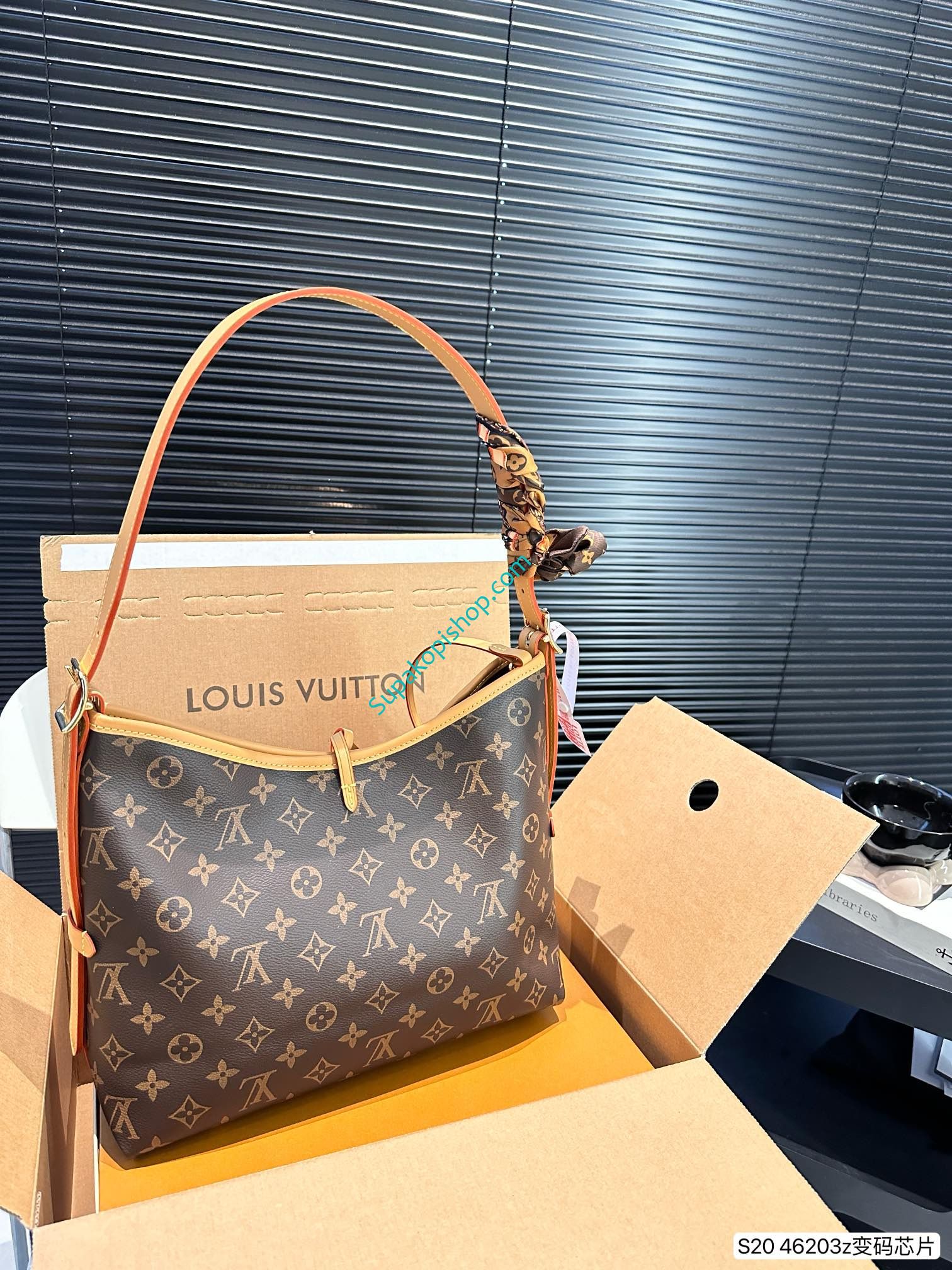 ルイヴィトン Lv Carryall ショルダーバッグ 通勤 A28320