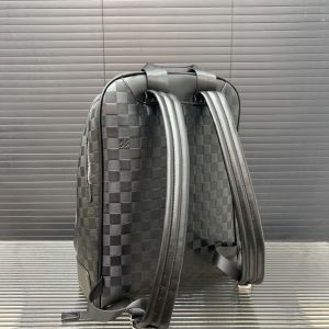 Louisvuitton バックパック　メンズ クラシックで多用途 A28472