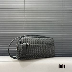 Bottega Veneta クラッチバッグ 化粧ポーチ おしゃれ ファション A26943