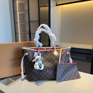 ルイヴィトン neverfull トートバッグ 可愛い A28641