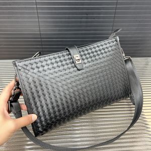 Bottega Veneta ショルダーバッグ メンズ ファション A28648