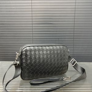 Bottega Veneta ショルダーバッグ カメラバッグ A28647