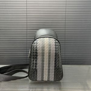 Bottega Veneta クロスボディバッグ 人気 メンズ向け A28727