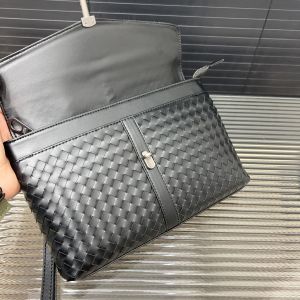 Bottega Veneta ドキュメントパッケージバッグ メンズ向け A28728