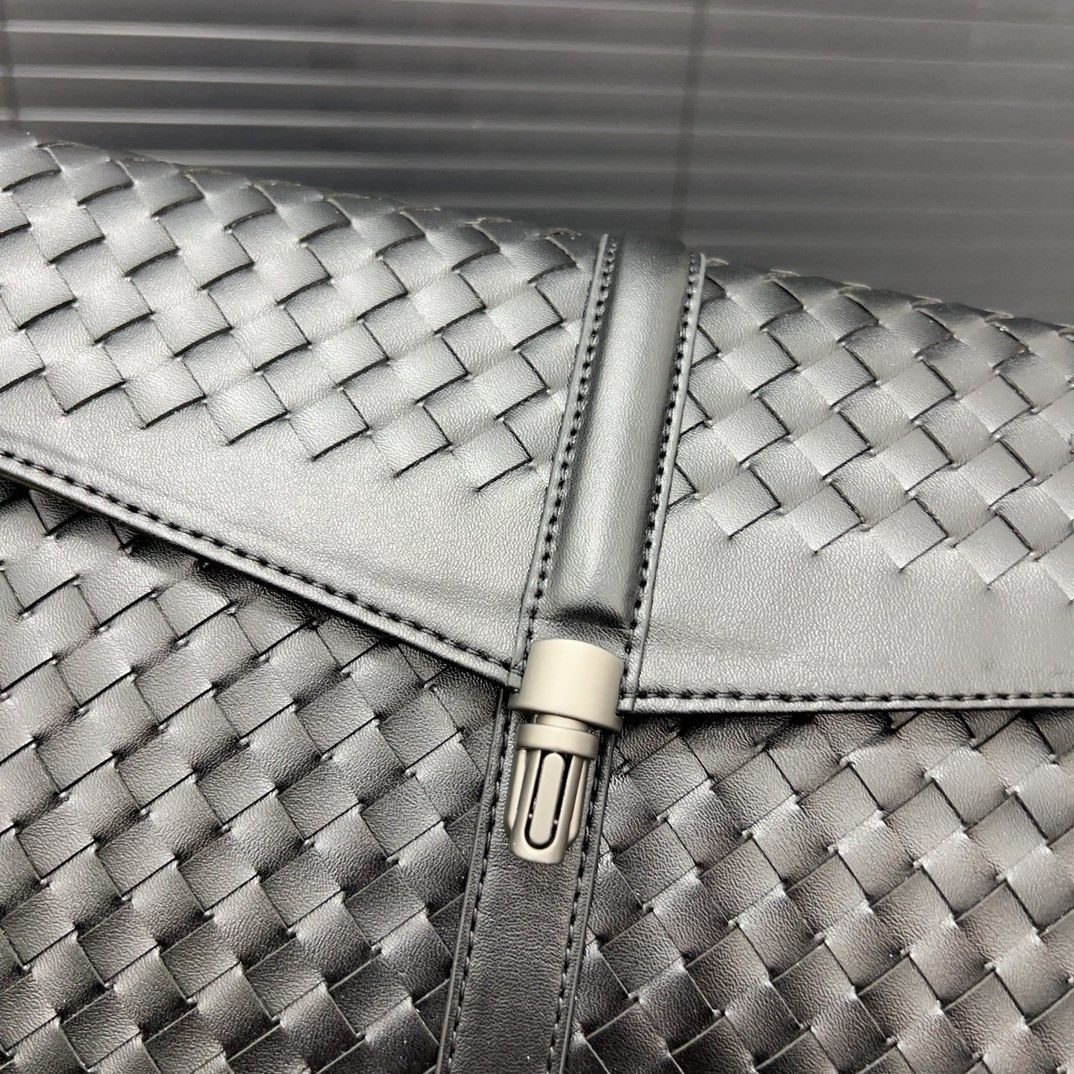 Bottega Veneta ドキュメントパッケージバッグ メンズ向け A28728