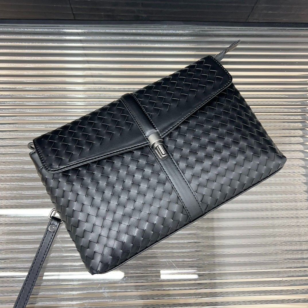 Bottega Veneta ドキュメントパッケージバッグ メンズ向け A28728