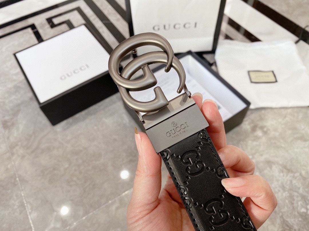 グッチ ベルト レザー パッケージのフルセット A29528