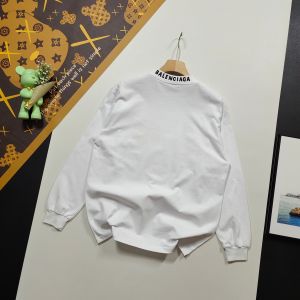 バレンシアガ 刺繍ロゴ トレーナー 長袖 Tシャツ ハート 限定版 A29621