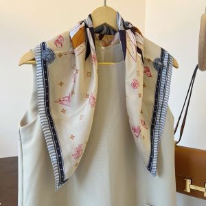 ルイヴィトン シルク 洋服合わせに欠かせないアイテム A29715