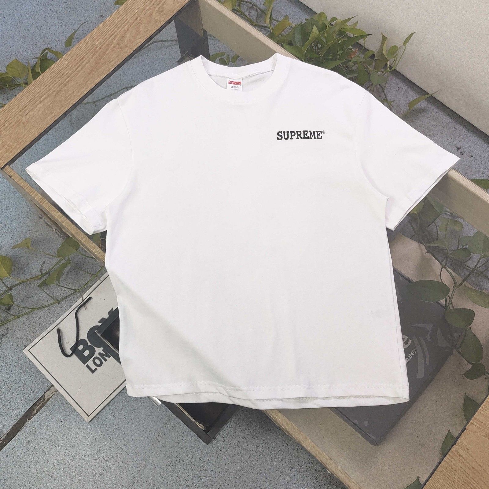 シュプリーム Supreme WEEKI短袖Ｔシャツ 人気 A29754