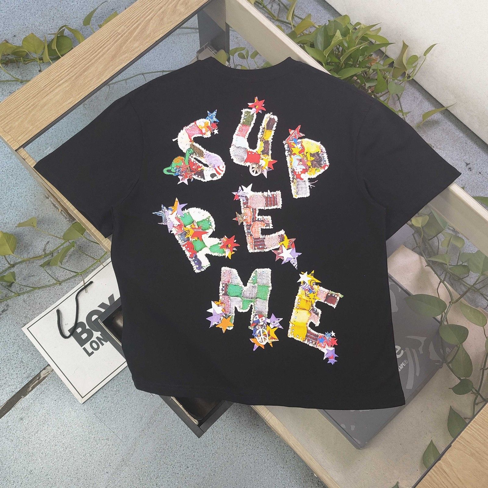 シュプリーム Supreme WEEKI短袖Ｔシャツ 人気 A29754