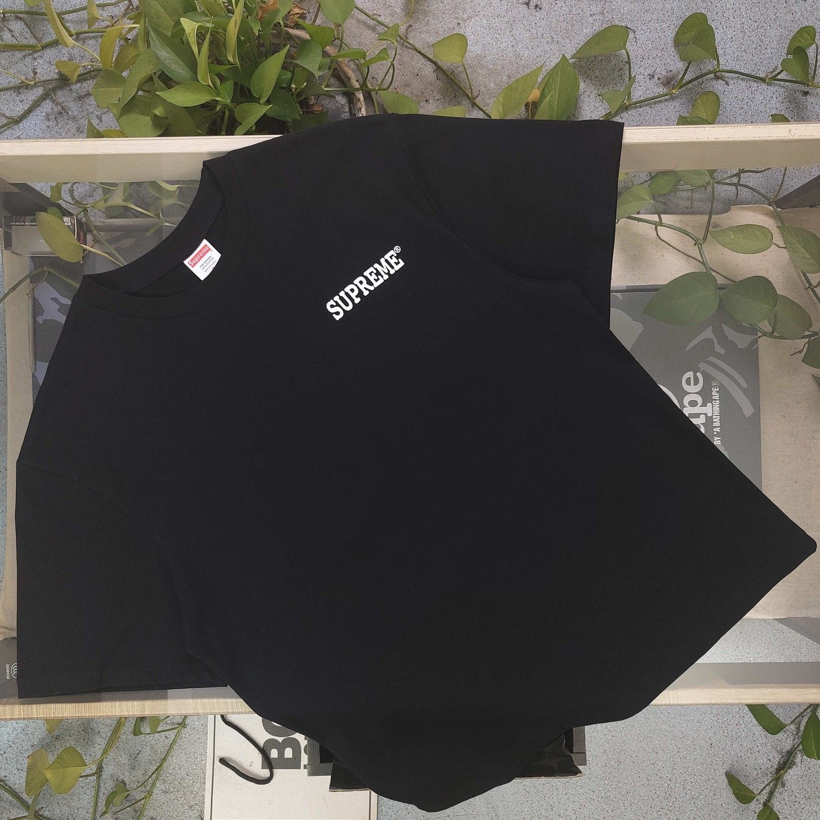 シュプリーム Supreme WEEKI短袖Ｔシャツ 人気 A29754