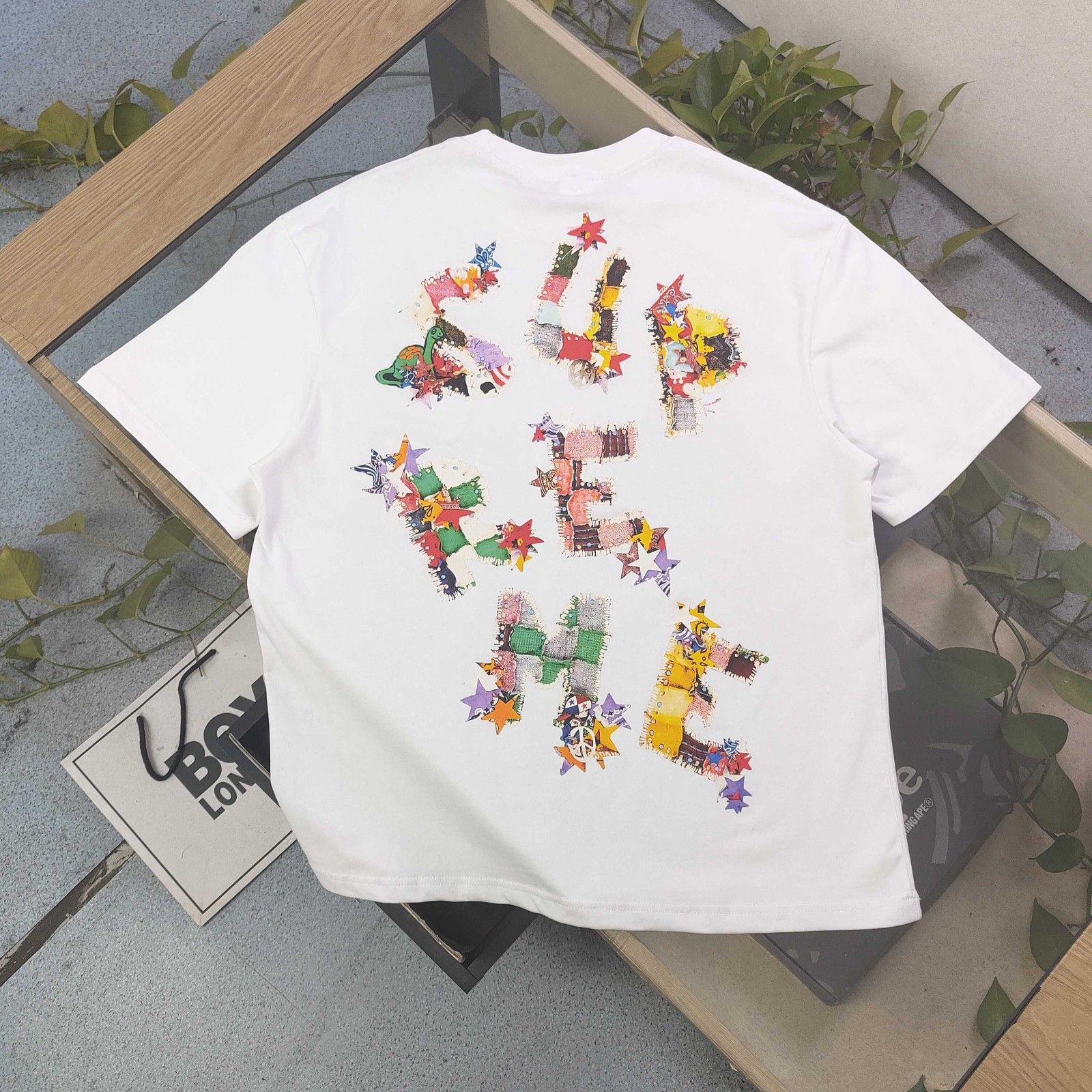 シュプリーム Supreme WEEKI短袖Ｔシャツ 人気 A29754