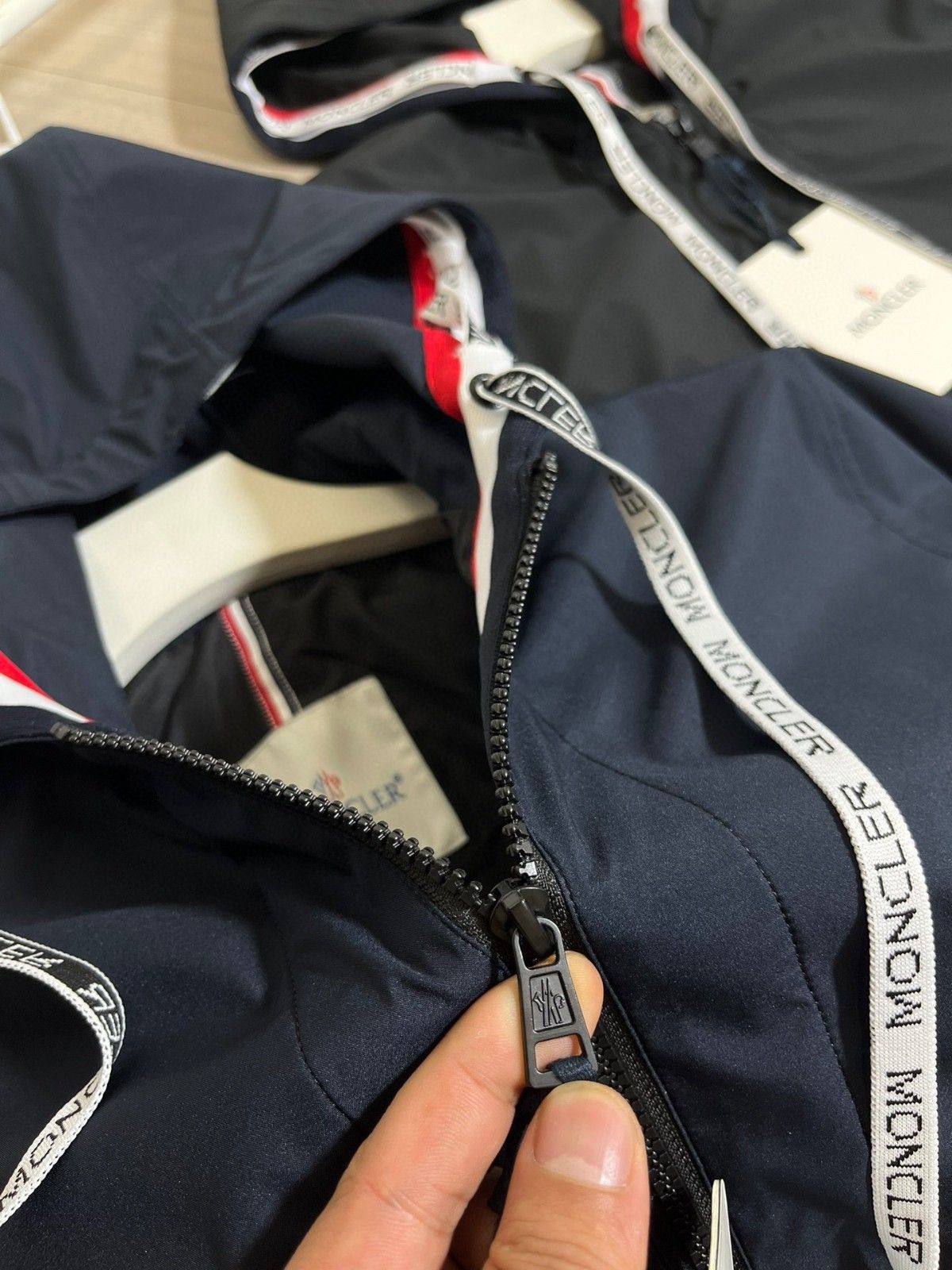 モンクレール ジャケット おしゃれ 人気 ファション A29756