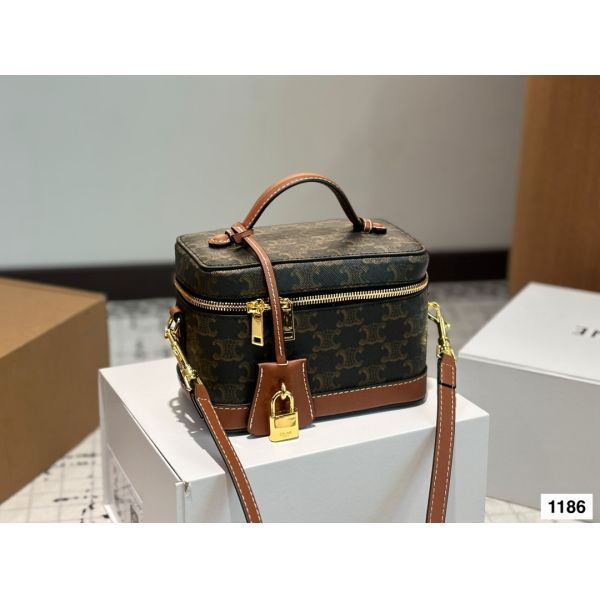 セリーヌ Celine Vanity バッグ ボックスバッグ A29890