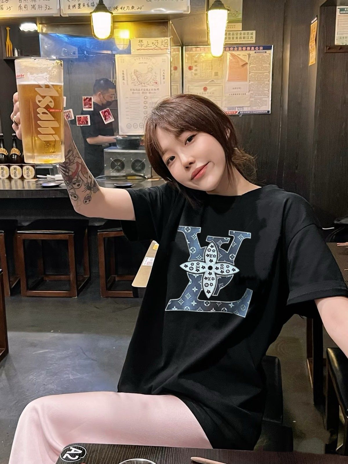 ルイヴィトン Tシャツ ゆったり 高級感 A29912