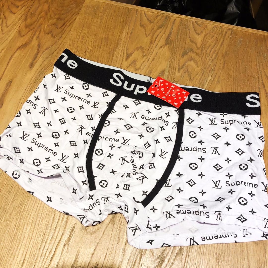 Supreme ルイヴィトンコラボ ボクサーパンツ 4枚セット メンズ 下着 A29940