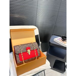 ルイヴィトン LV Victory ショルダーバッグ オシャレ A29972