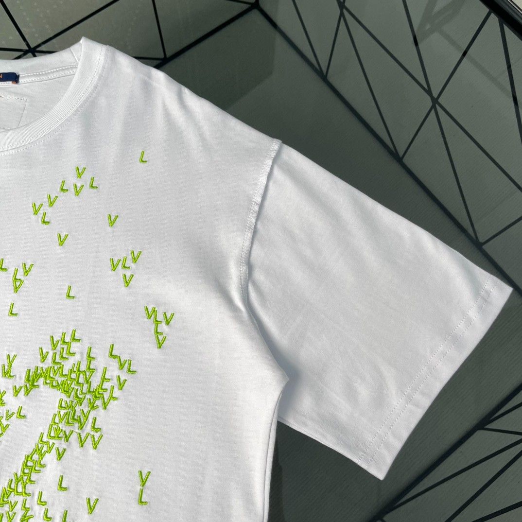 ルイヴィトン カスミソウロゴ刺繍半袖Tシャツ A30019