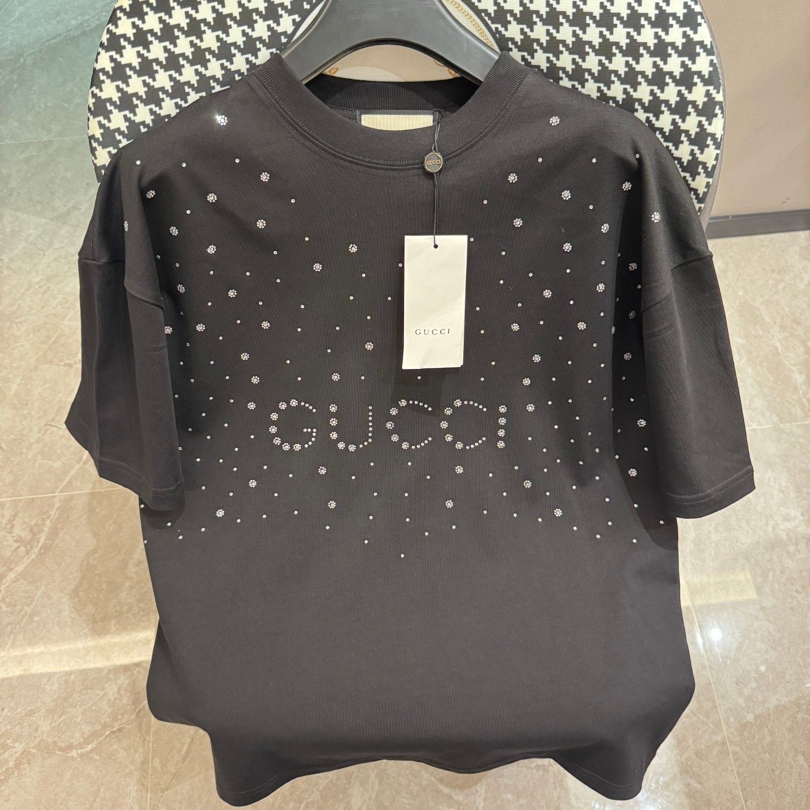 グッチ ダイヤモンド半袖Tシャツ 春夏スノーフレークレターズホット A30123