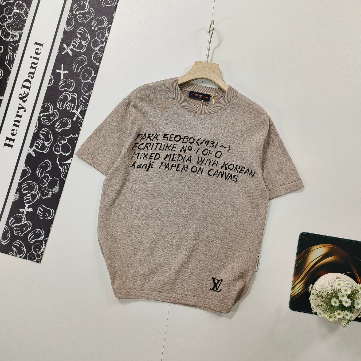ルイヴィトン ニットラウンドネック半袖Tシャツ 男女向け A30155