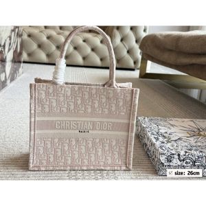 ディオール CDBooktote23 トートバッグ 刺繍 オシャレ A30307