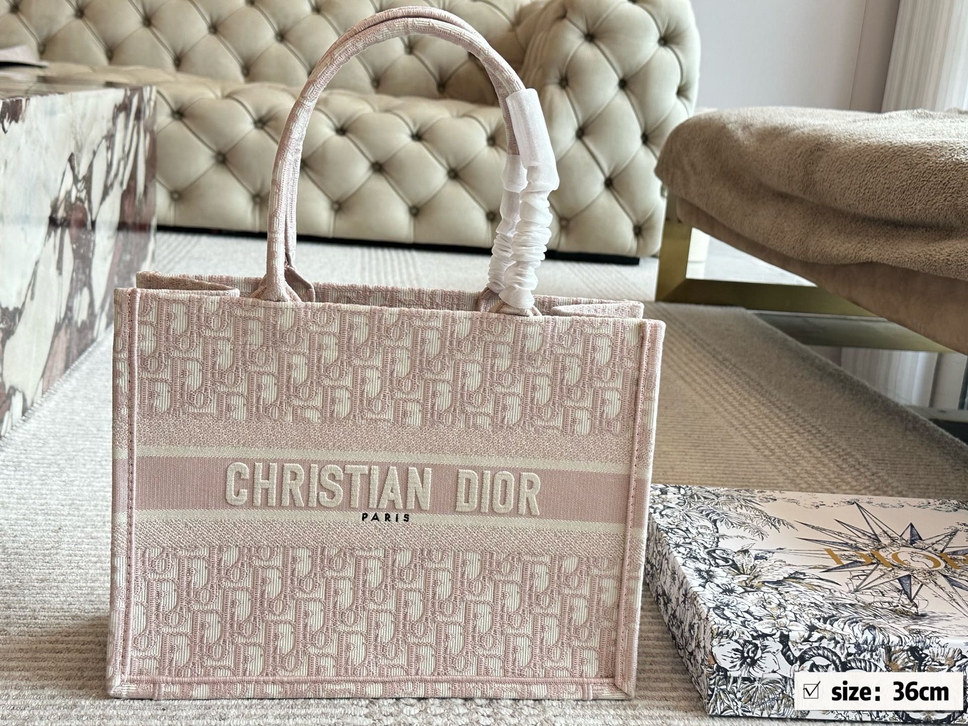ディオール CDBooktote23 トートバッグ 刺繍 オシャレ A30307