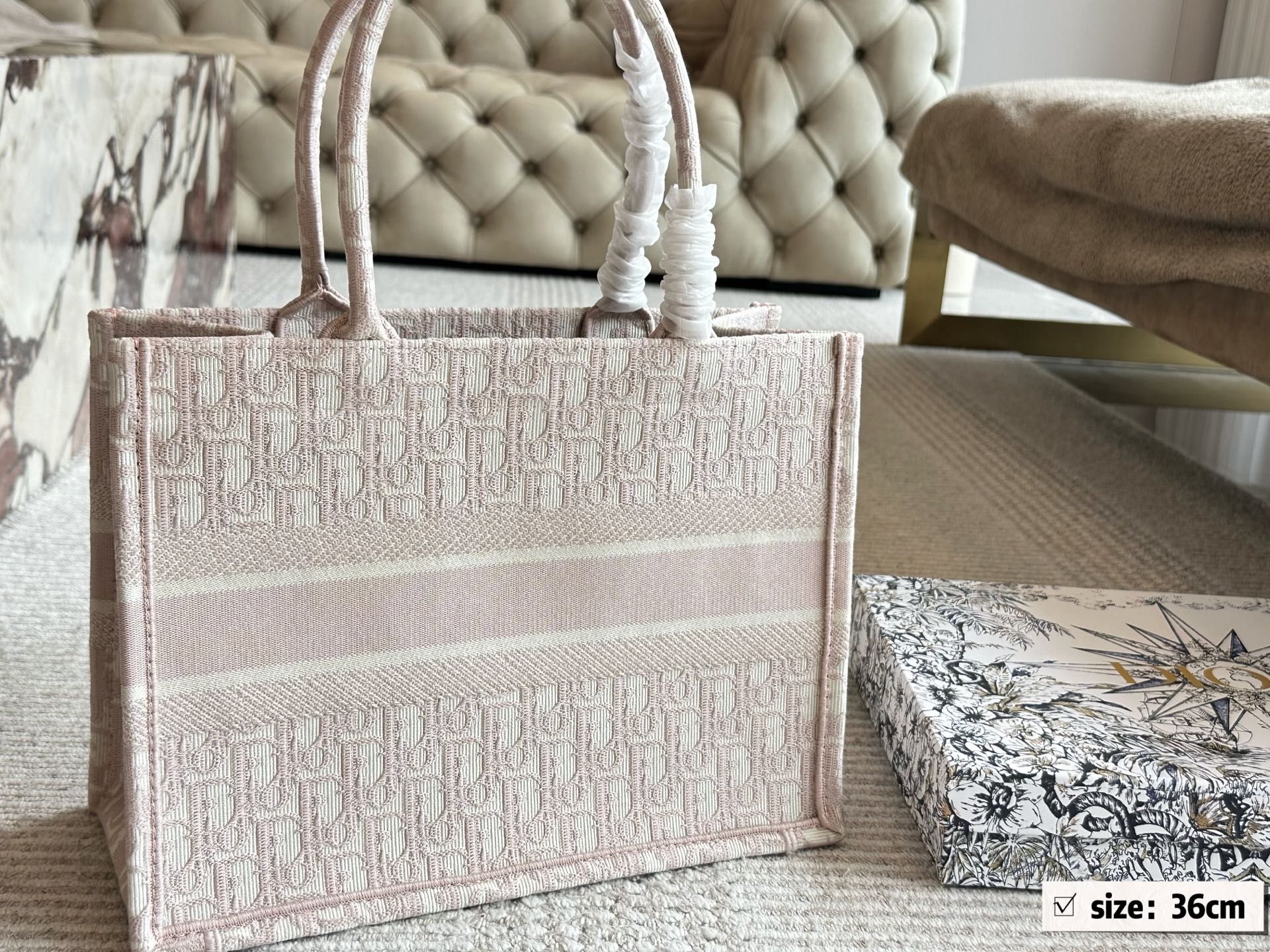 ディオール CDBooktote23 トートバッグ 刺繍 オシャレ A30307