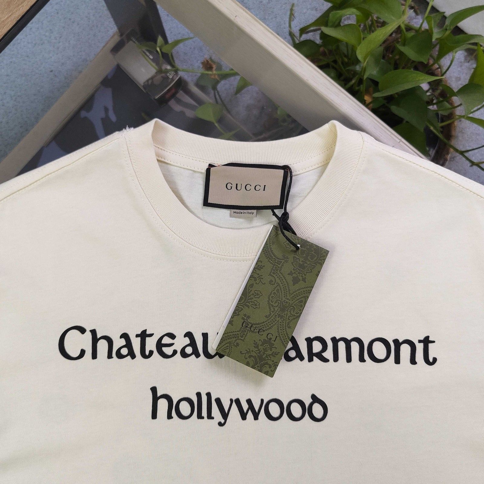 グッチ 半袖Tシャツ 花と文字のロゴプリント カジュアル カップル A30301
