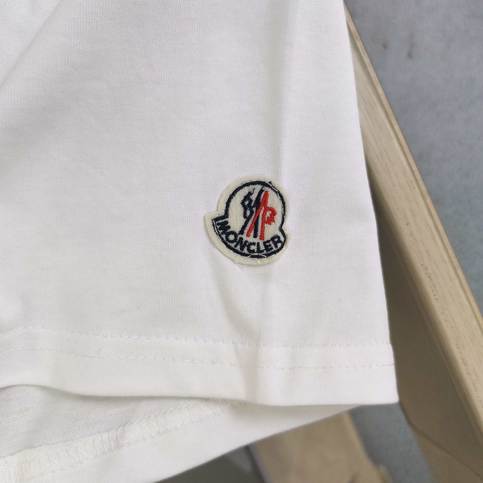モンクレール 半袖Tシャツ ロゴプリント カジュアル カップル ルーズ A30302