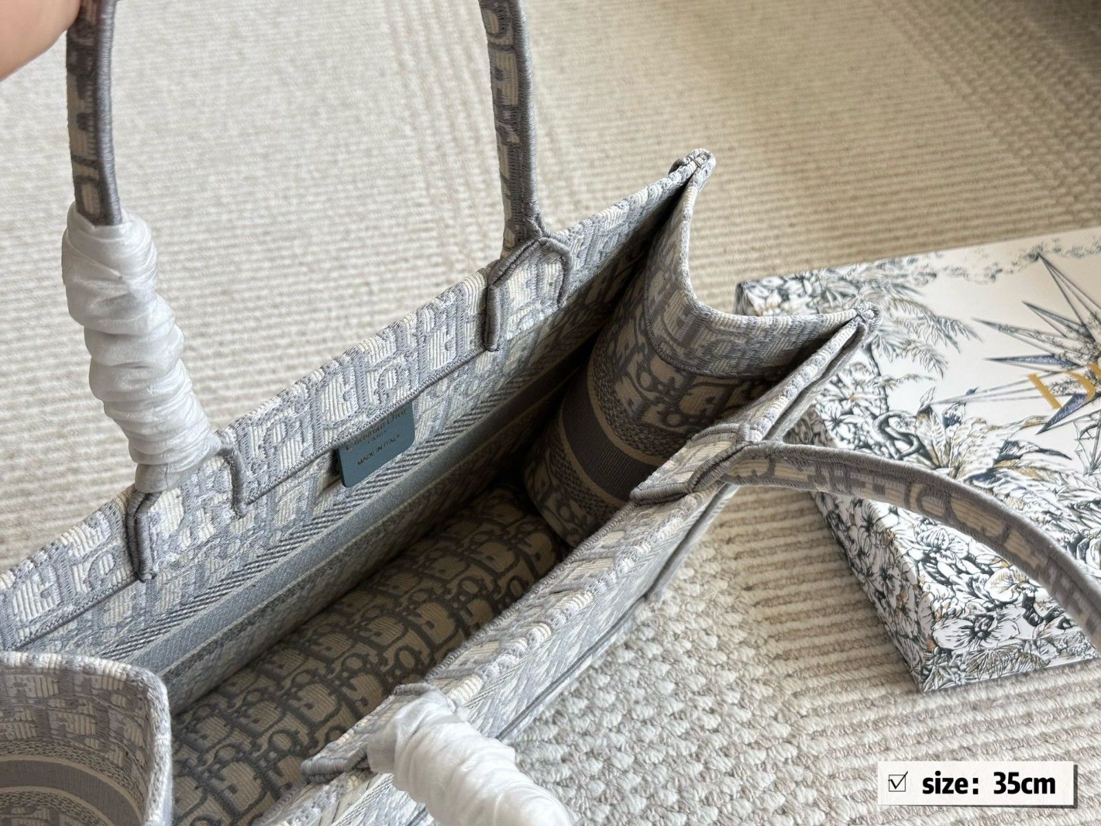 ディオール CDBooktote23 トートバッグ 刺繍 オシャレ A30317
