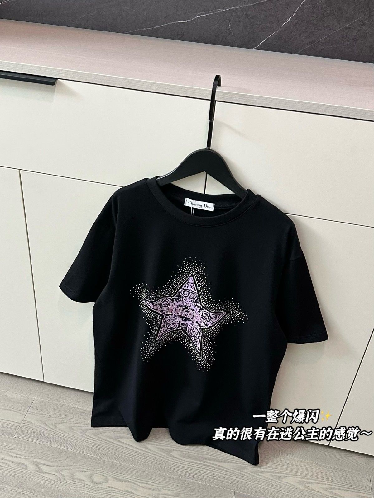 ディオール 半袖Tシャツ 五芒星ホットダイヤモンド オシャレ A30310