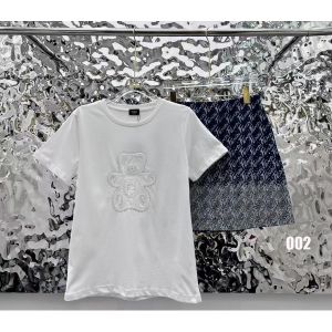 フェンディ 半袖Tシャツ＋スカート ファッショナブル A30314