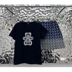 フェンディ 半袖Tシャツ＋スカート ファッショナブル A30314