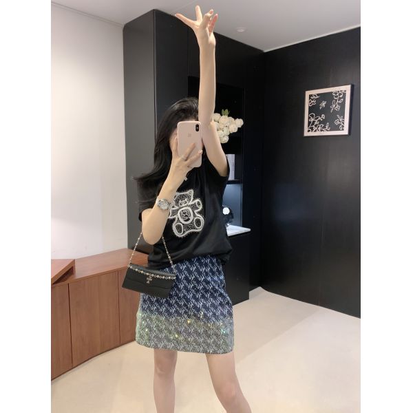 フェンディ 半袖Tシャツ＋スカート ファッショナブル A30314