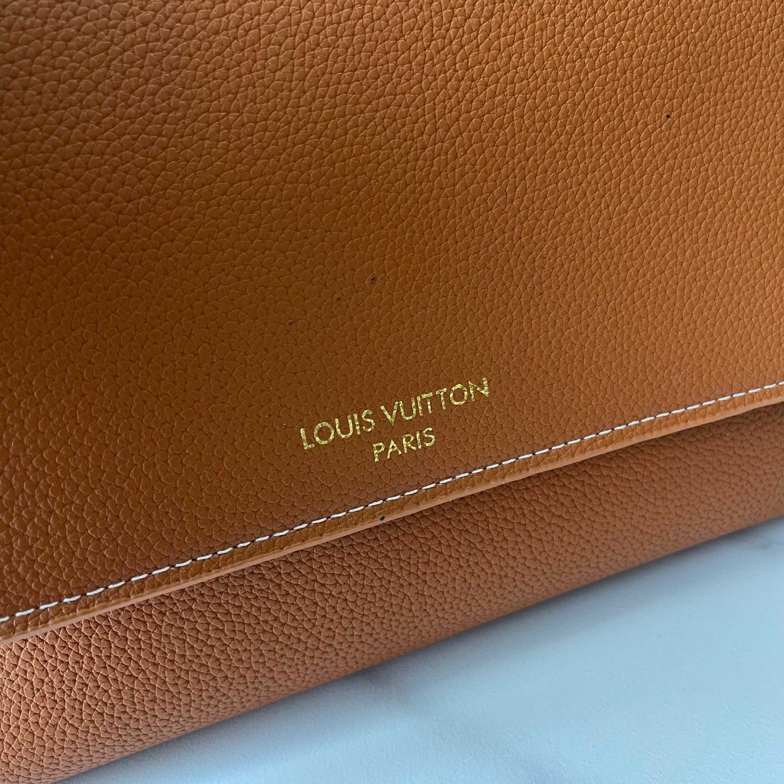 ルイヴィトン Low Key Messenger ショルダーバッグ 高品質 A30326