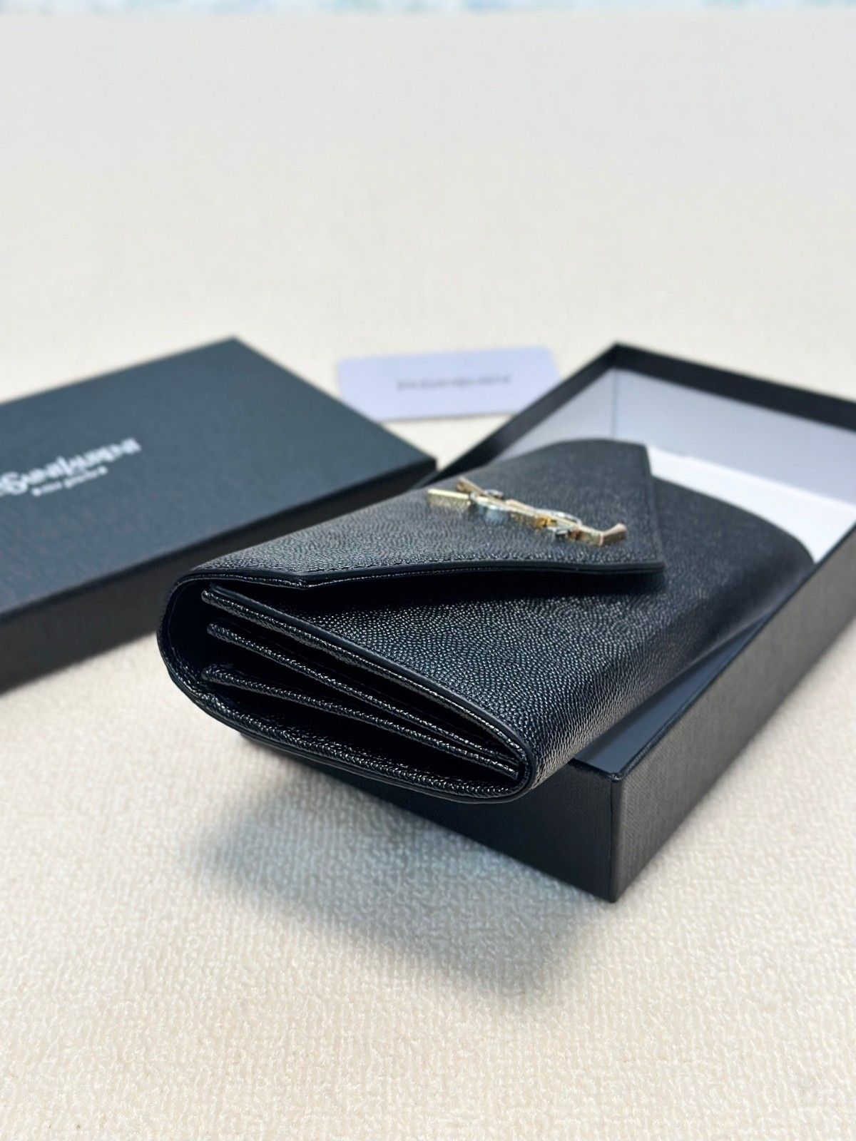 サンローラン 長財布 レザー レディース オシャレ A30321