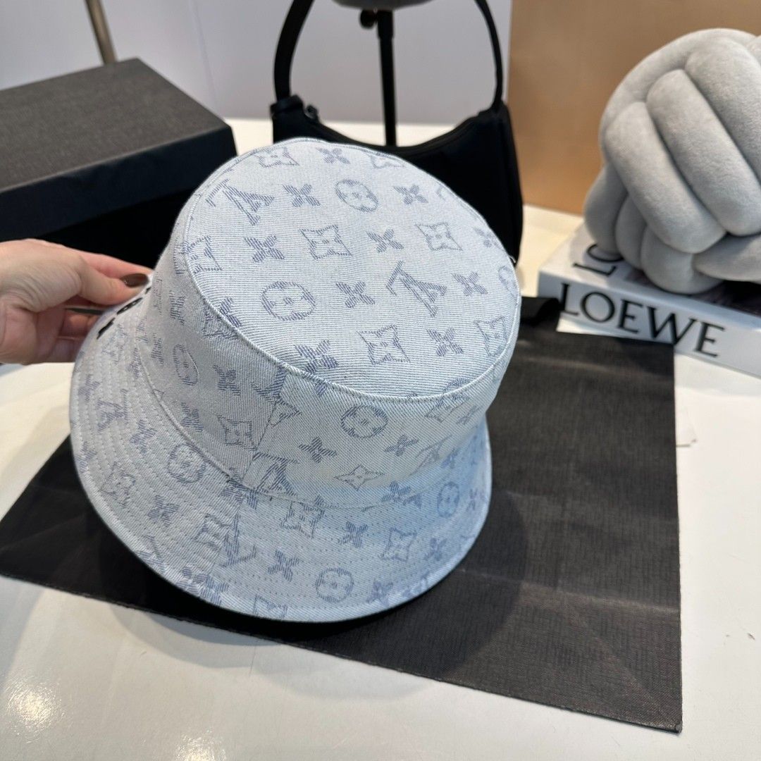 ルイヴィトン 両面バケットハット 刺繍ロゴ 男女向け A30338