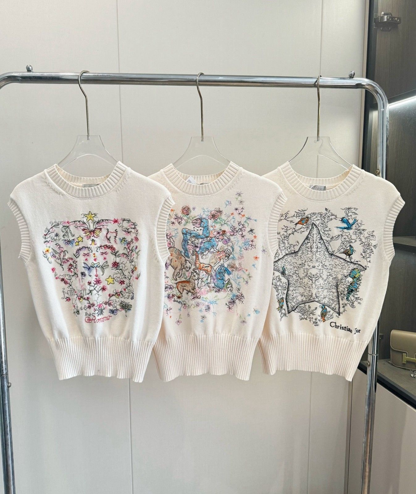ディオール ニットベスト 刺繍 オシャレ A30327