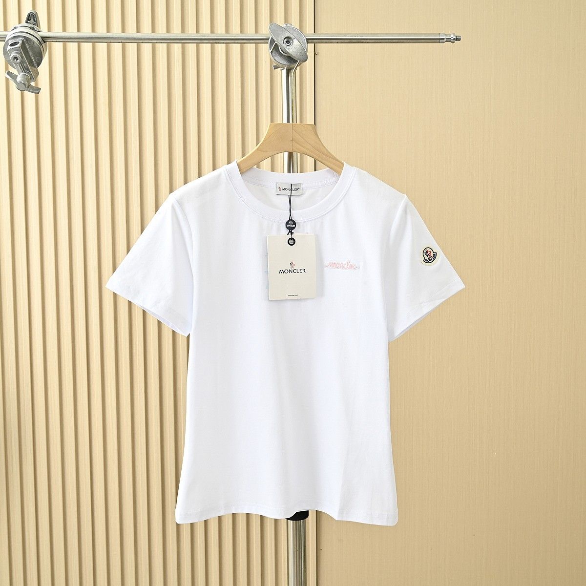 モンクレール Tシャツ半袖 レディース 4色 クラシック コットン A30328