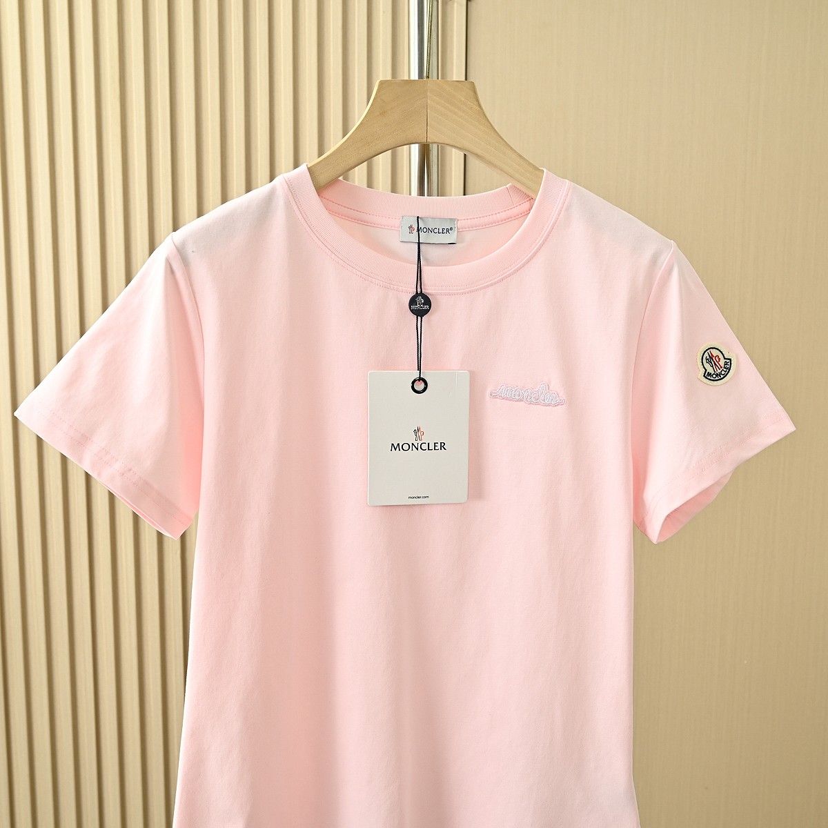 モンクレール Tシャツ半袖 レディース 4色 クラシック コットン A30328