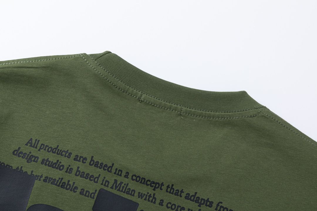 オフホワイト 半袖Tシャツ 新作 ルーズ ファション A30342