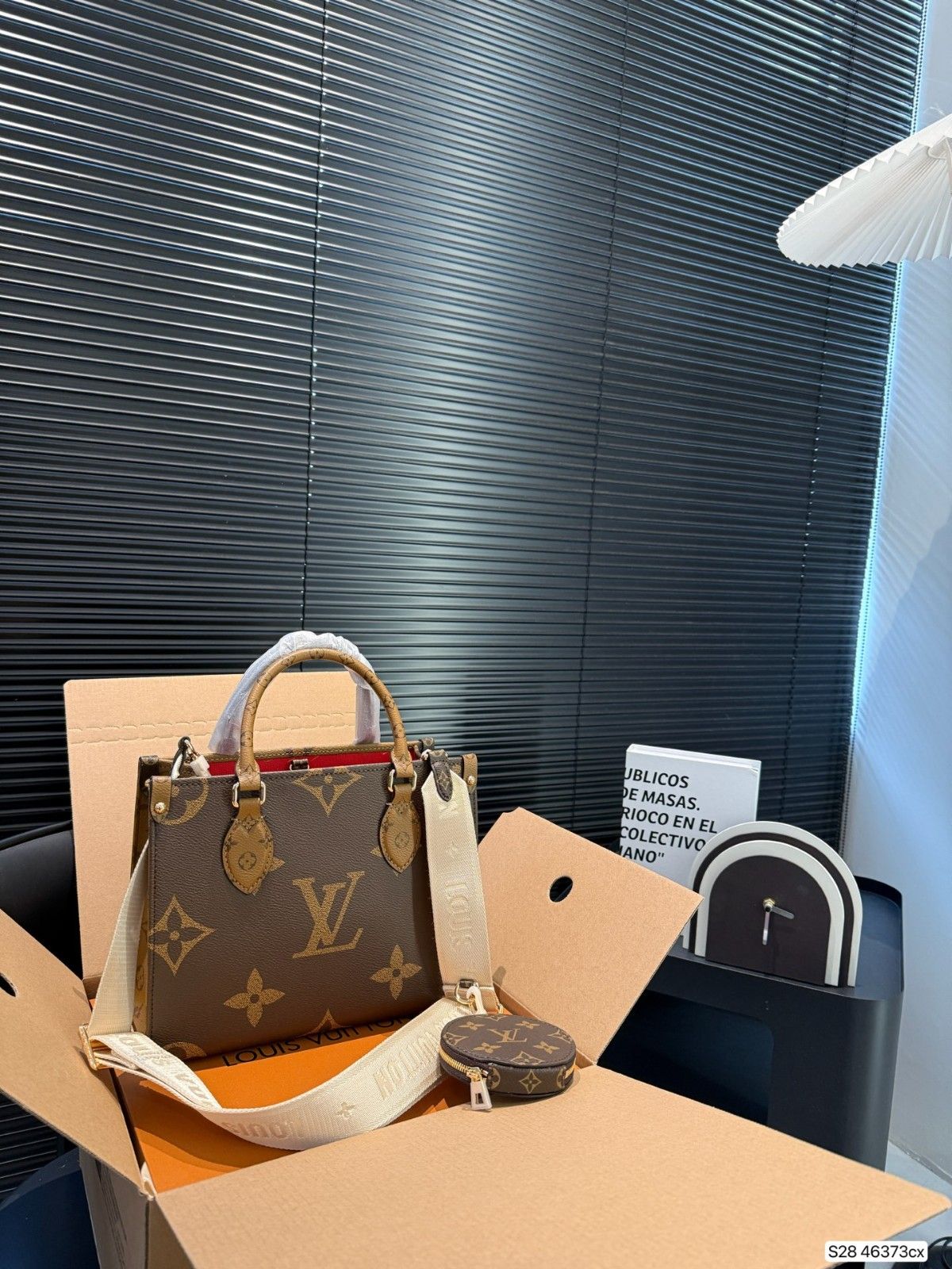 ルイヴィトン LV Onthego トートバッグ クラシック A30353