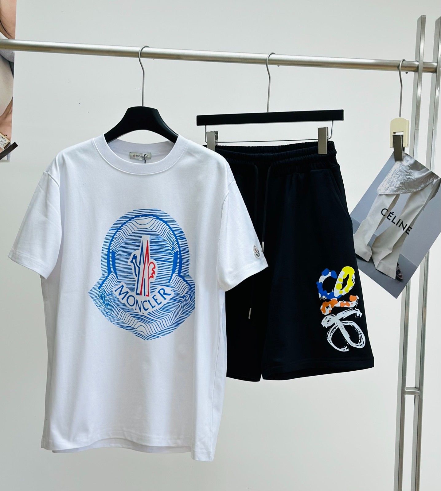 モンクレール ブルー ロゴ Tシャツ 男女兼用 カジュアル A30356